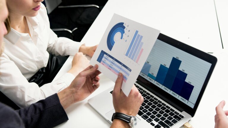 A financial services firm scaled its tech and compliance teams across borders with Second Talent’s EOR model