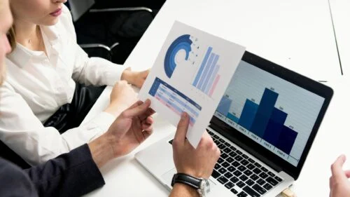 A financial services firm scaled its tech and compliance teams across borders with Second Talent’s EOR model